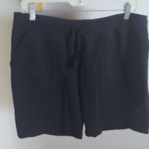 Athletic draw string shorts